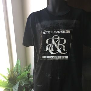 🌟🦋 3/$13 Rock & Republic distressed style tee